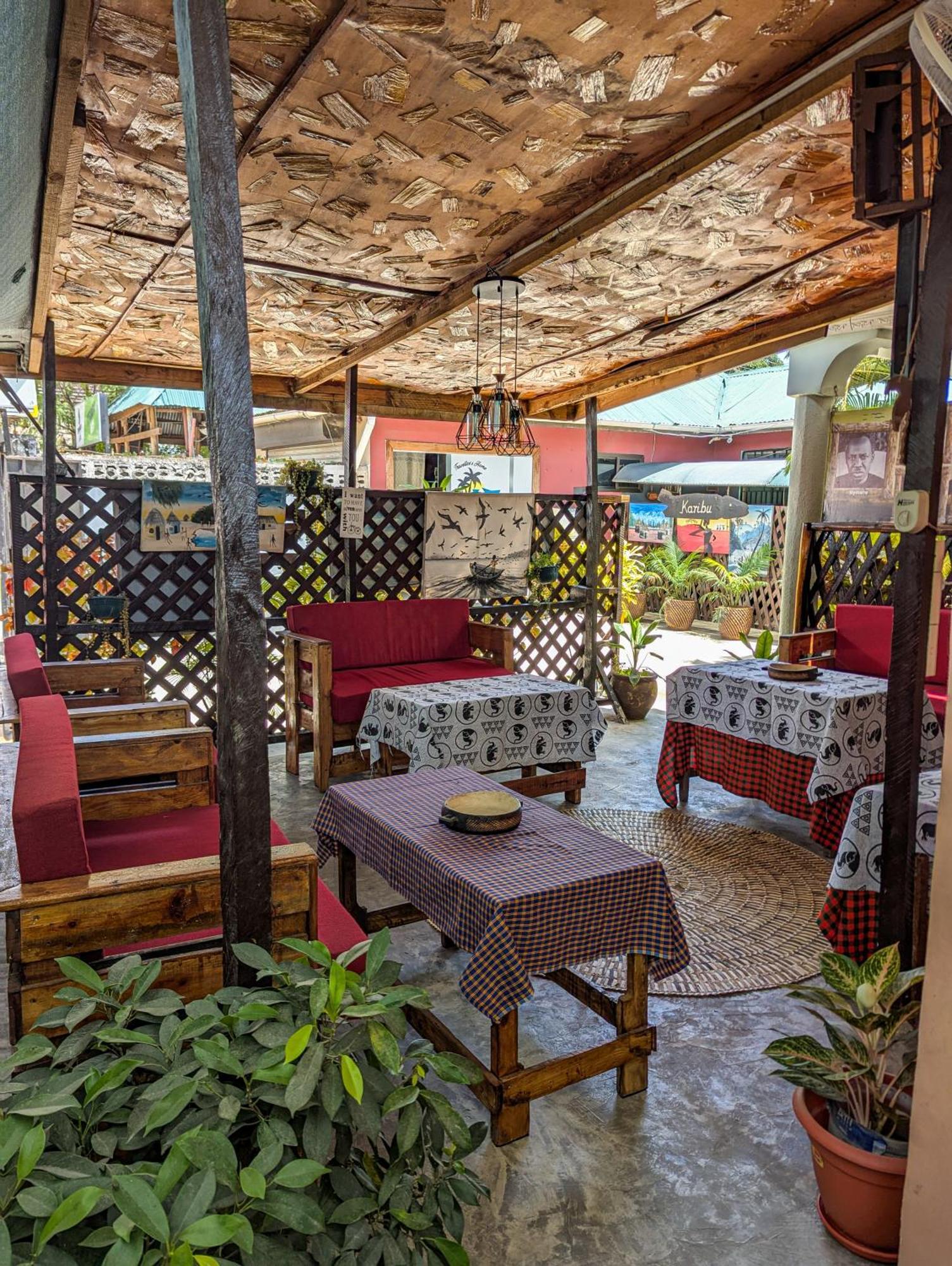 Travellers Home Dar es Salaam Exterior photo